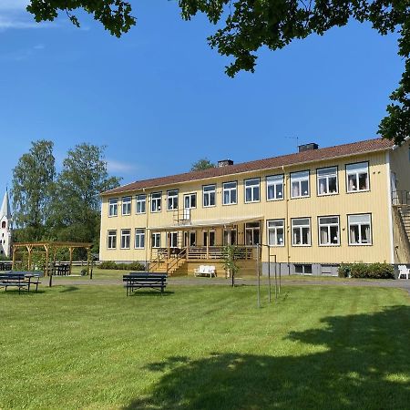 Kalvs Skolhus Hostel Екстериор снимка