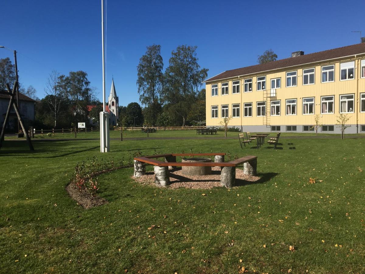Kalvs Skolhus Hostel Екстериор снимка