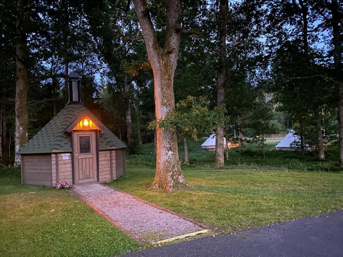Kalvs Skolhus Hostel Екстериор снимка